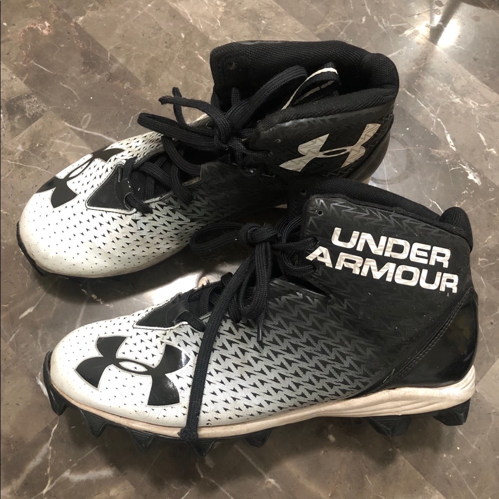 Under Armour FB cleats